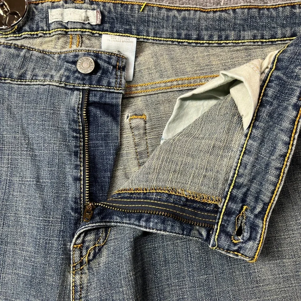 Levi's 515 Bootcut Jeans Women's 24S Blue Denim‎ Stretch Classic Zip Fly - 43X28